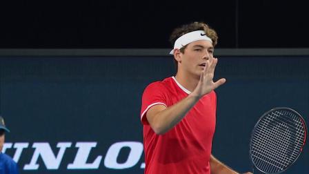 甲年轻球员 甲年轻球员