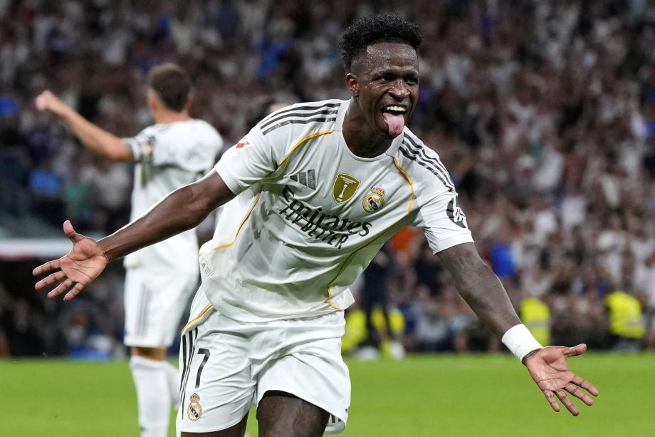 更是事件的 更是事件的