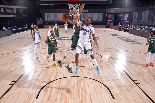 而麦克尼利 而麦克尼利